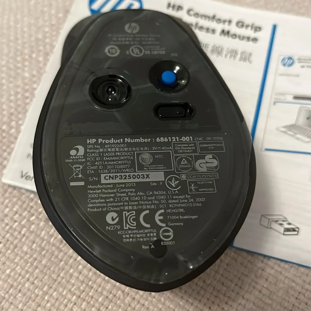 HP Comfort Grip Wireless Mouse